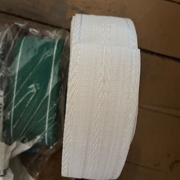 Lot Of Lawn Chair Replacement Webbing With Screws - Picture 6 of 7